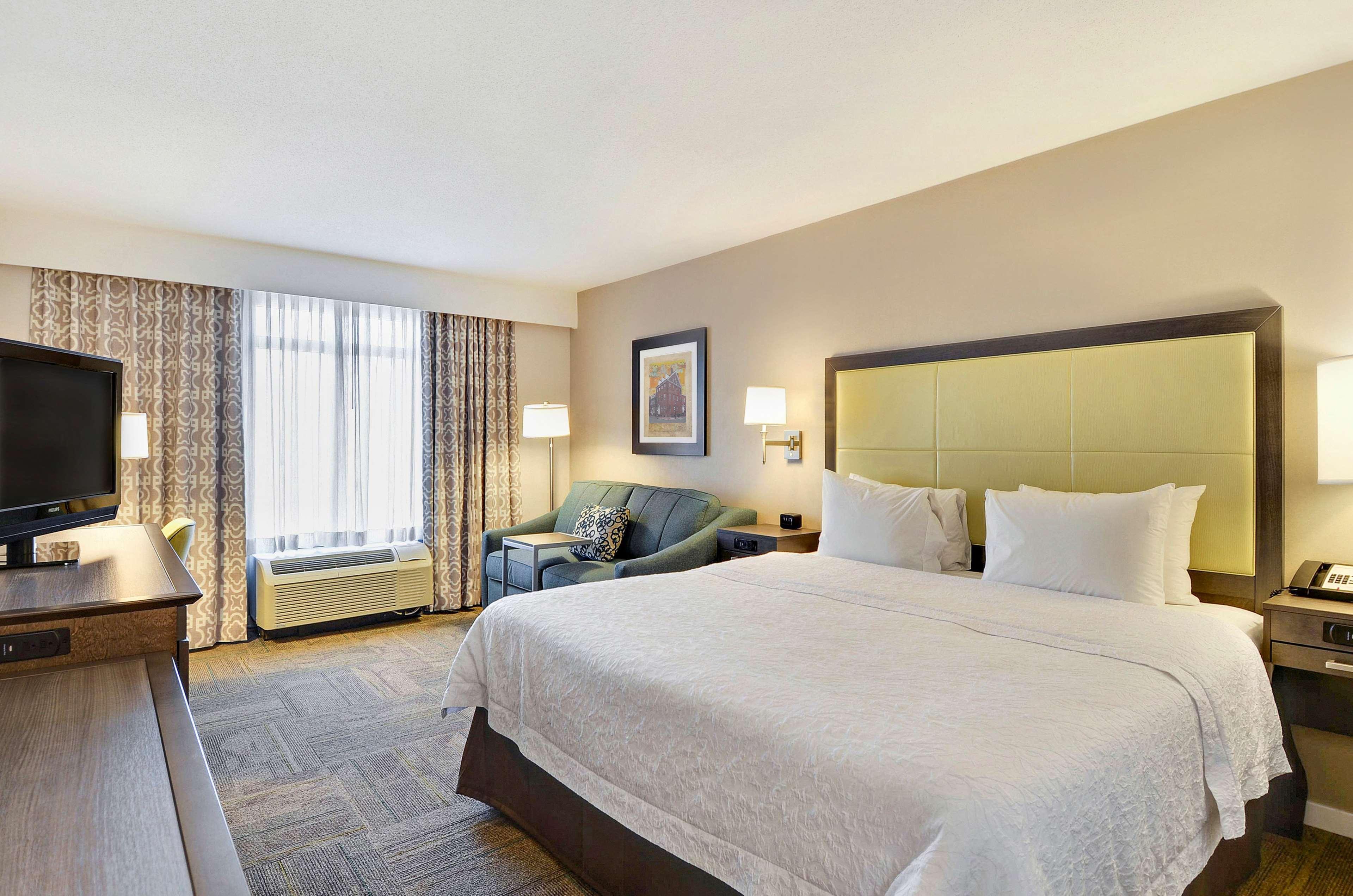 Hampton Inn Alexandria/Old Town Exteriör bild