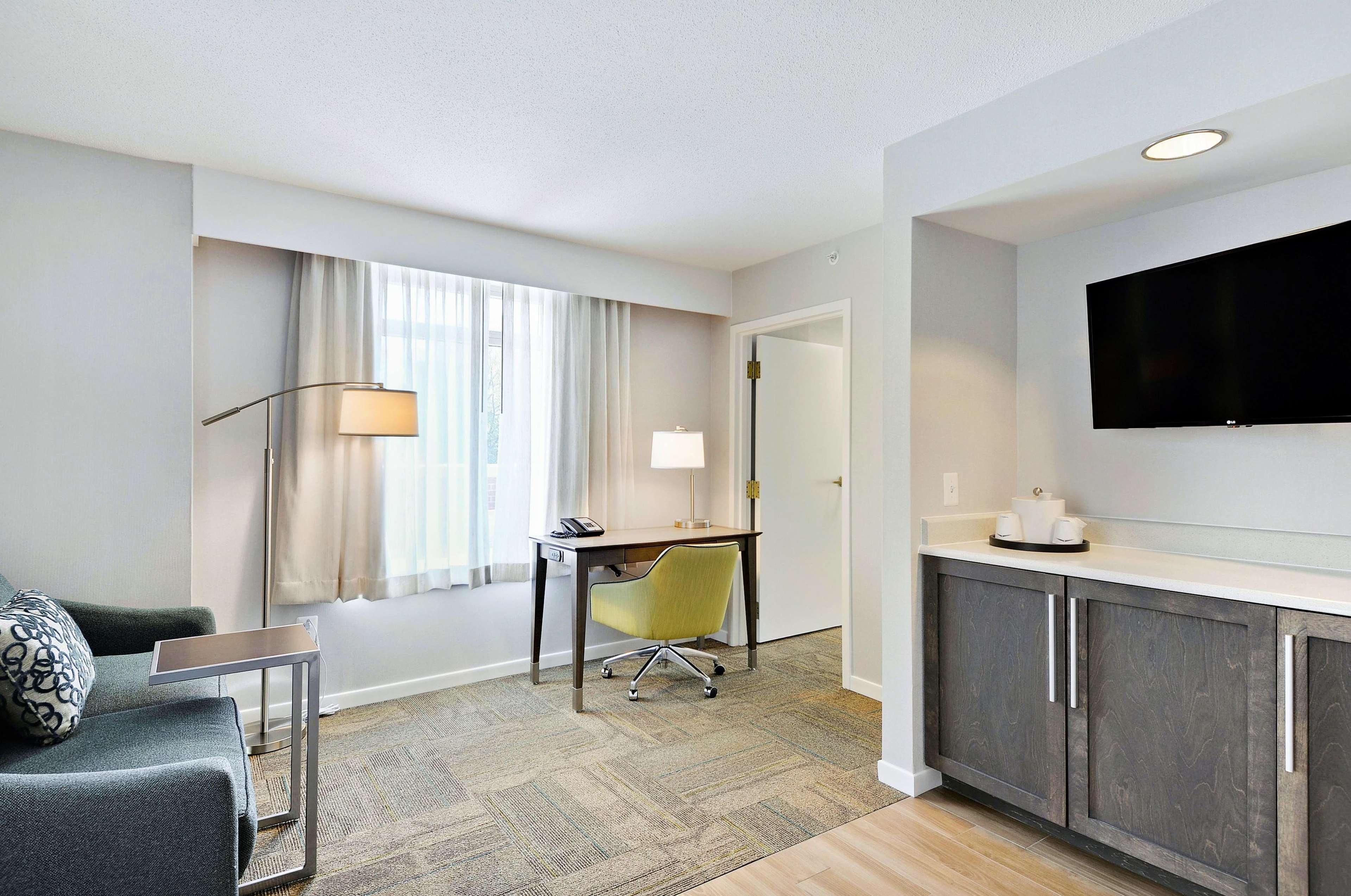 Hampton Inn Alexandria/Old Town Exteriör bild