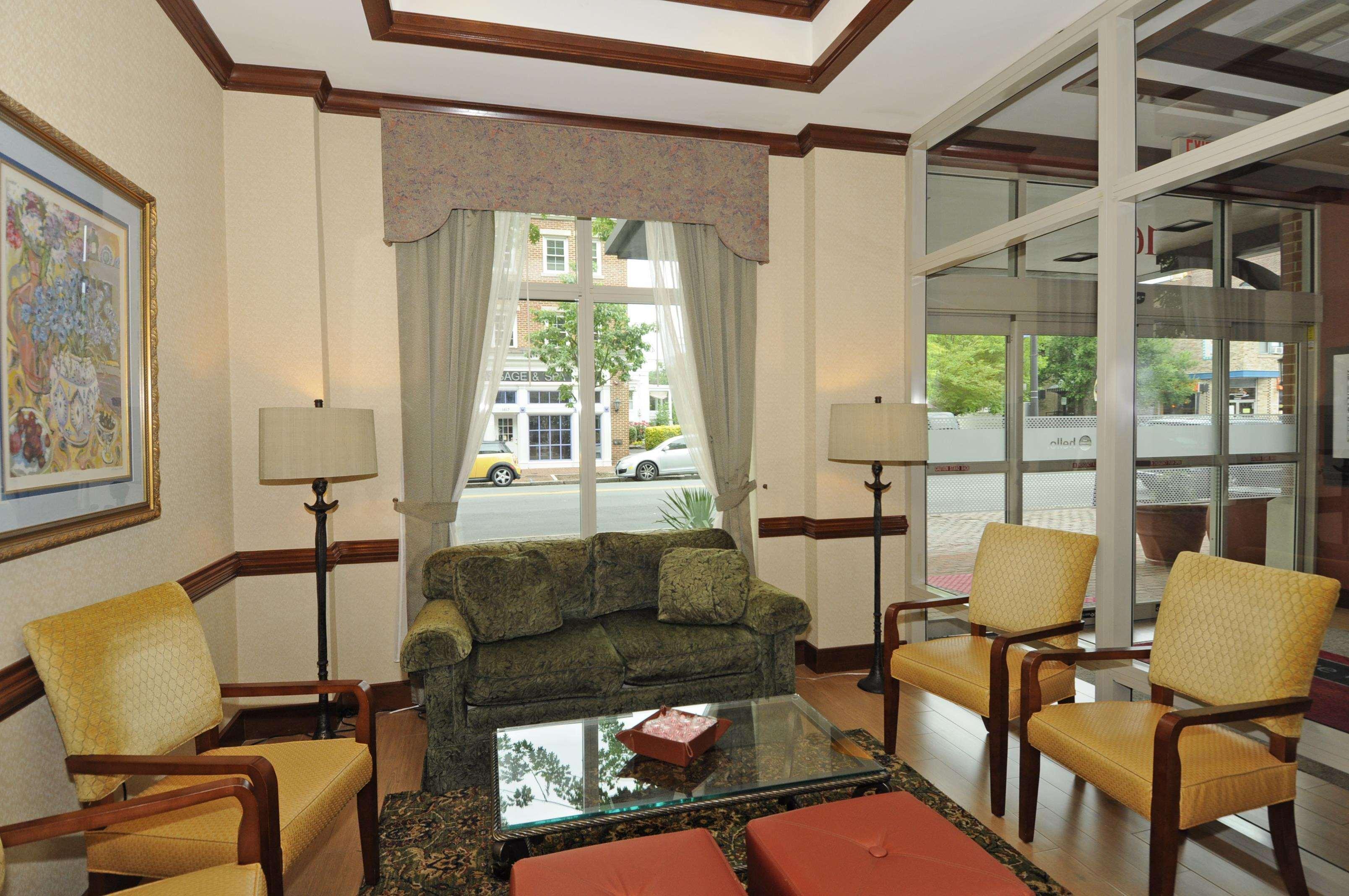 Hampton Inn Alexandria/Old Town Exteriör bild