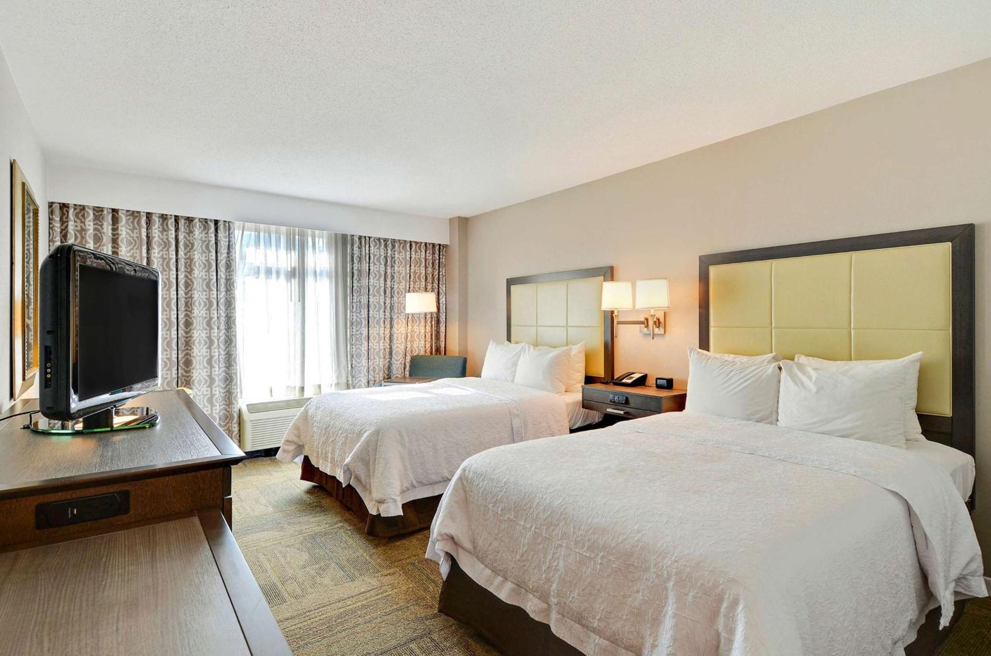 Hampton Inn Alexandria/Old Town Exteriör bild