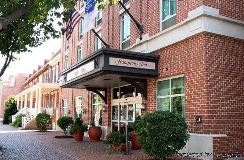 Hampton Inn Alexandria/Old Town Exteriör bild